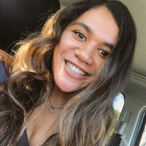 Meet your Posher, Ticela